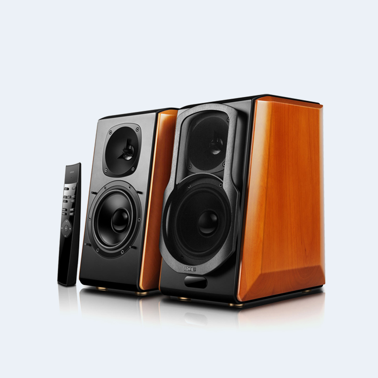 Pro studio store wood grain speakers